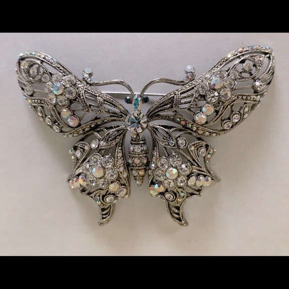 Vintage large sparkling butterfly brooch pin back - Picture 9 of 14